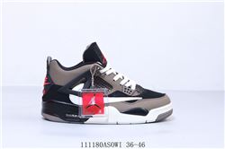 Women Air Jordan IV Retro Sneaker 559
