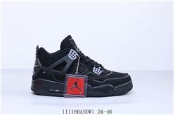 Women Air Jordan IV Retro Sneaker 561